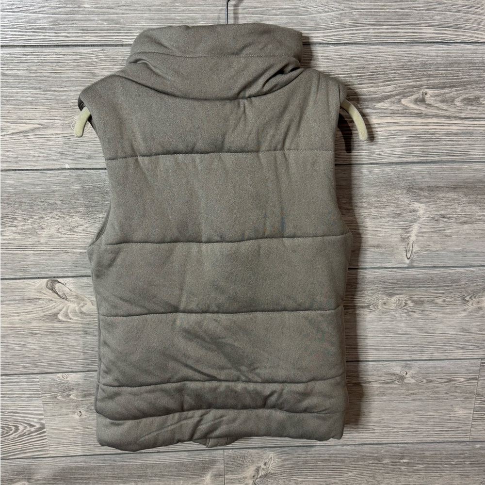 Savvi Meg Vest, Size Small, New without tags, Khaki/Tan Color - Picture 6 of 13